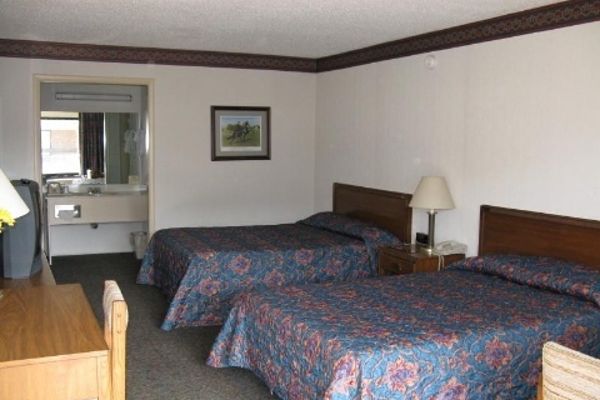 Hotel WALKING HORSE LODGE LEWISBURG (Lewisburg)